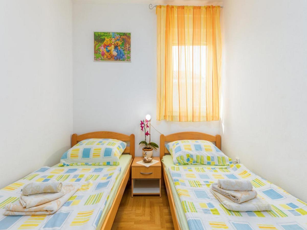 Apartment Dana ฟาชานา ภายนอก รูปภาพ